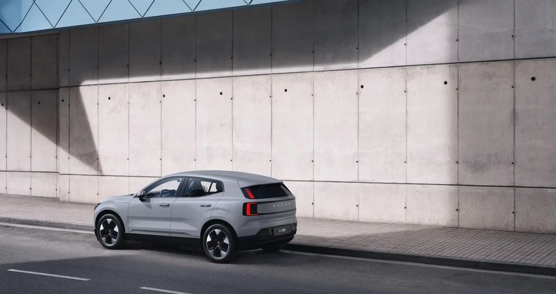 Volvo EX30 cena 170900 przebieg: 10, rok produkcji 2024 z Gołańcz małe 121